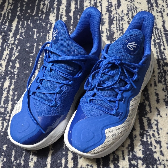 Under Armour Other - UA Curry Blue And White Basketball Shoes